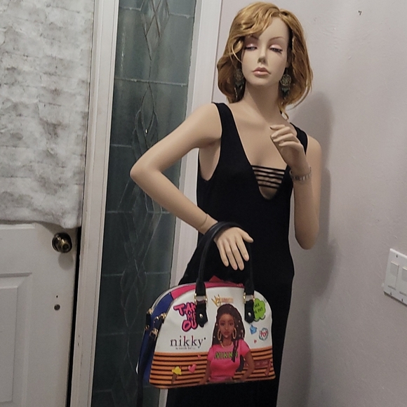 Nicole Lee: Nickky Take Me Out medium size purse.. - Picture 4 of 12